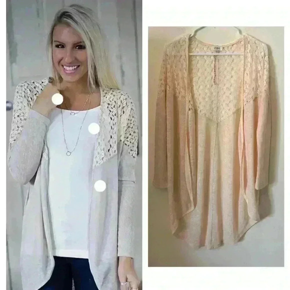 Umgee Sweaters - Umgee Lace Crochet Cartigan Size M/L